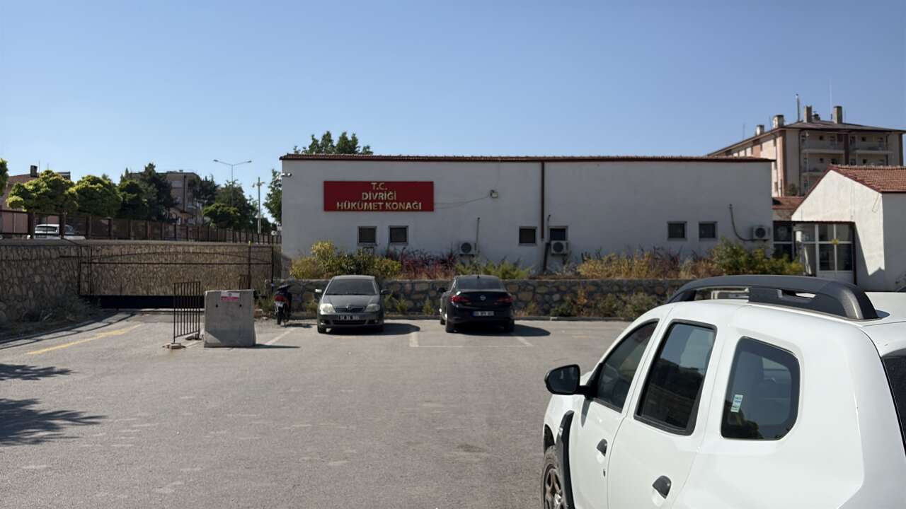 Kayıp 11 aylık Büşra’dan iz yok! Annenin değişen ifadeleri sonrası 10 gözaltı 12